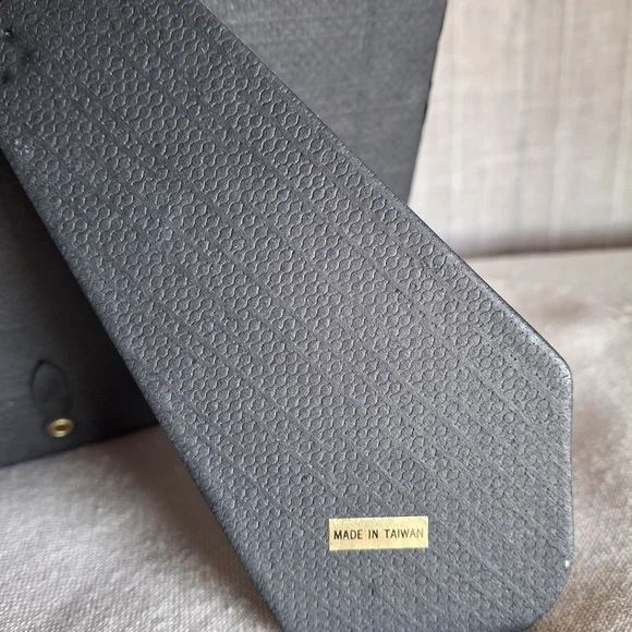 VTG Porcelain Crackle Glazed Cottage Core Oval Photo Frame - Picture 4 of 9